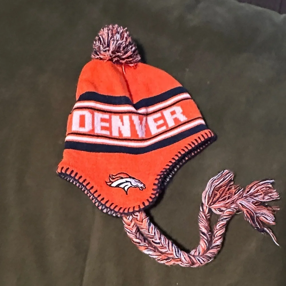 Broncos Kids Orange Knit Fleece-Lined Hat